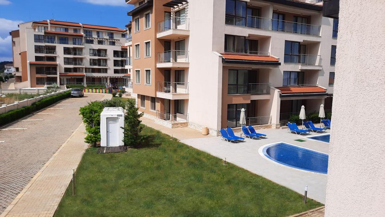 Obzor Beach Resort Apartment G-109 Luaran gambar